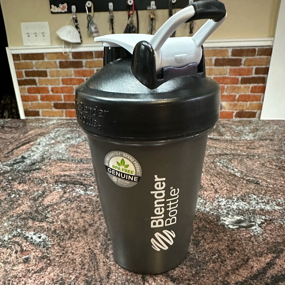 Blender Bottle classic- 20oz